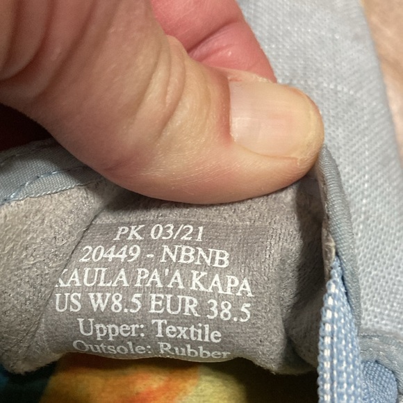 OluKai Light Blue Canvas Kuala Pa'a Kapa Slip On Espadrille - Picture 7 of 7